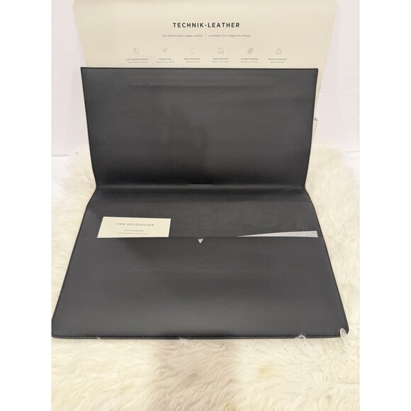 New Von Holzhausen MacBook Portfolio 16" vegan Leather Cover Black - Picture 9 of 13